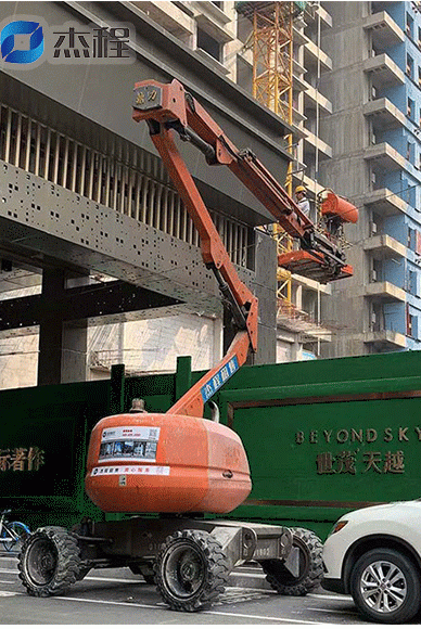 曲臂高空作業(yè)車出租應用