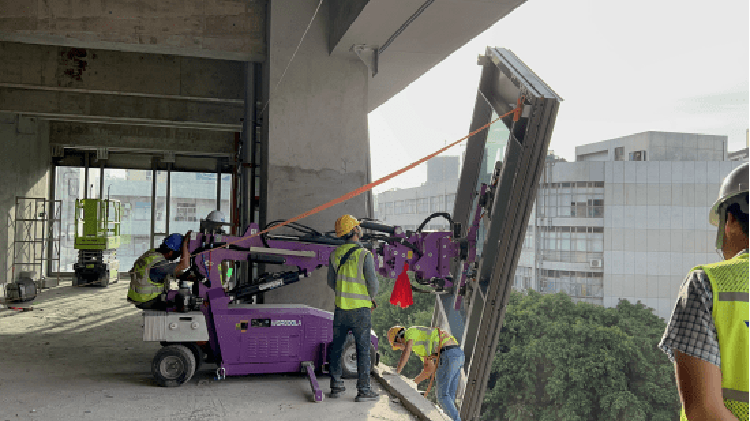 杰程玻璃安裝車出租